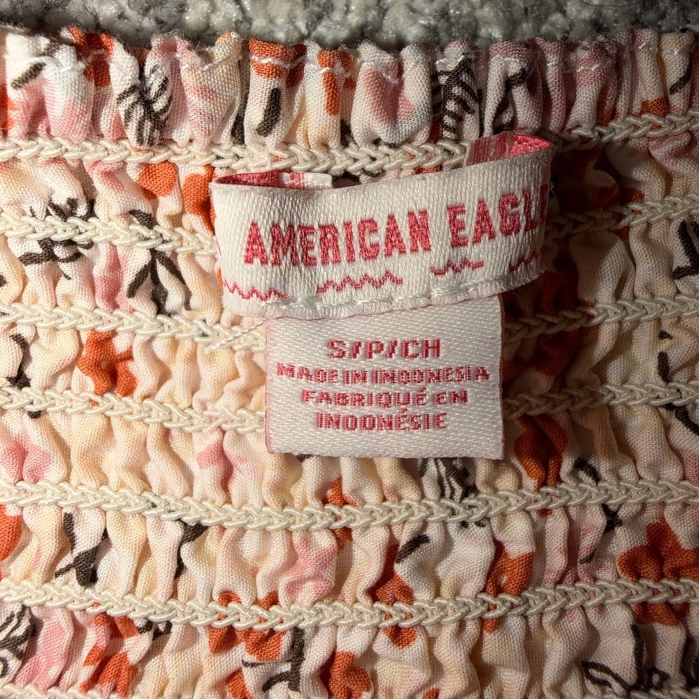 American Eagle Outfitters Peach and Pink Floral Smocked Top - Picture 2 of 6